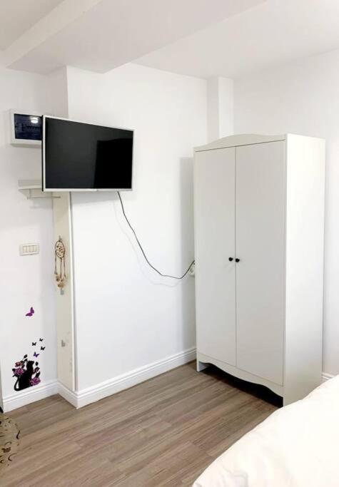 Central Studio Flat Бухарест Екстер'єр фото
